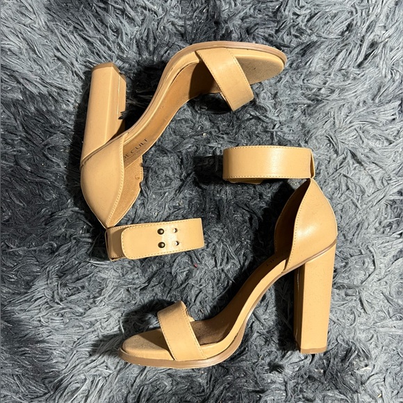 Shoe Cult By Nasty Gal Chunky Heels - Nude - Picture 1 of 4